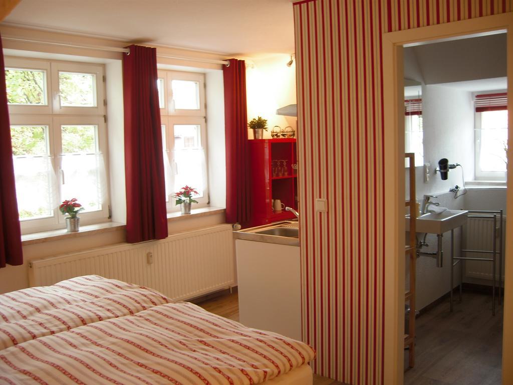 Ferienwohnungen Zur Kaiserstrasse Quedlinburg Habitación foto