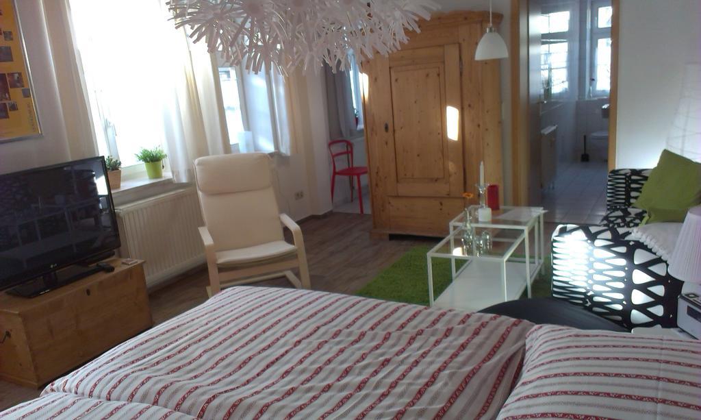 Ferienwohnungen Zur Kaiserstrasse Quedlinburg Habitación foto