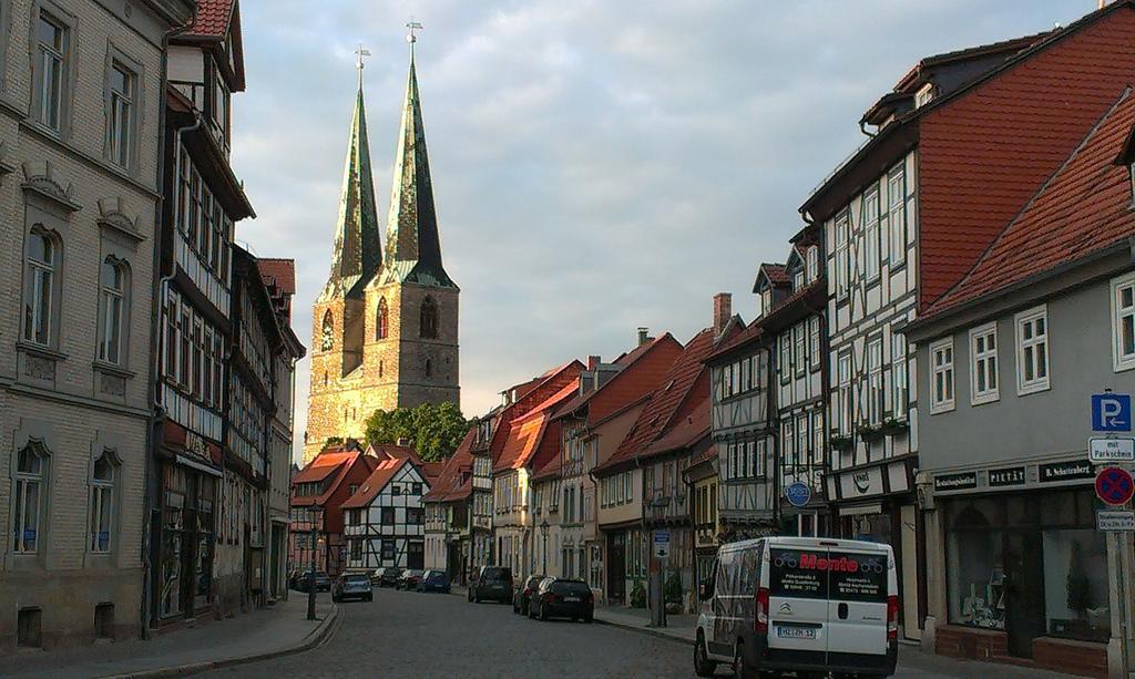 Ferienwohnungen Zur Kaiserstrasse Quedlinburg Habitación foto